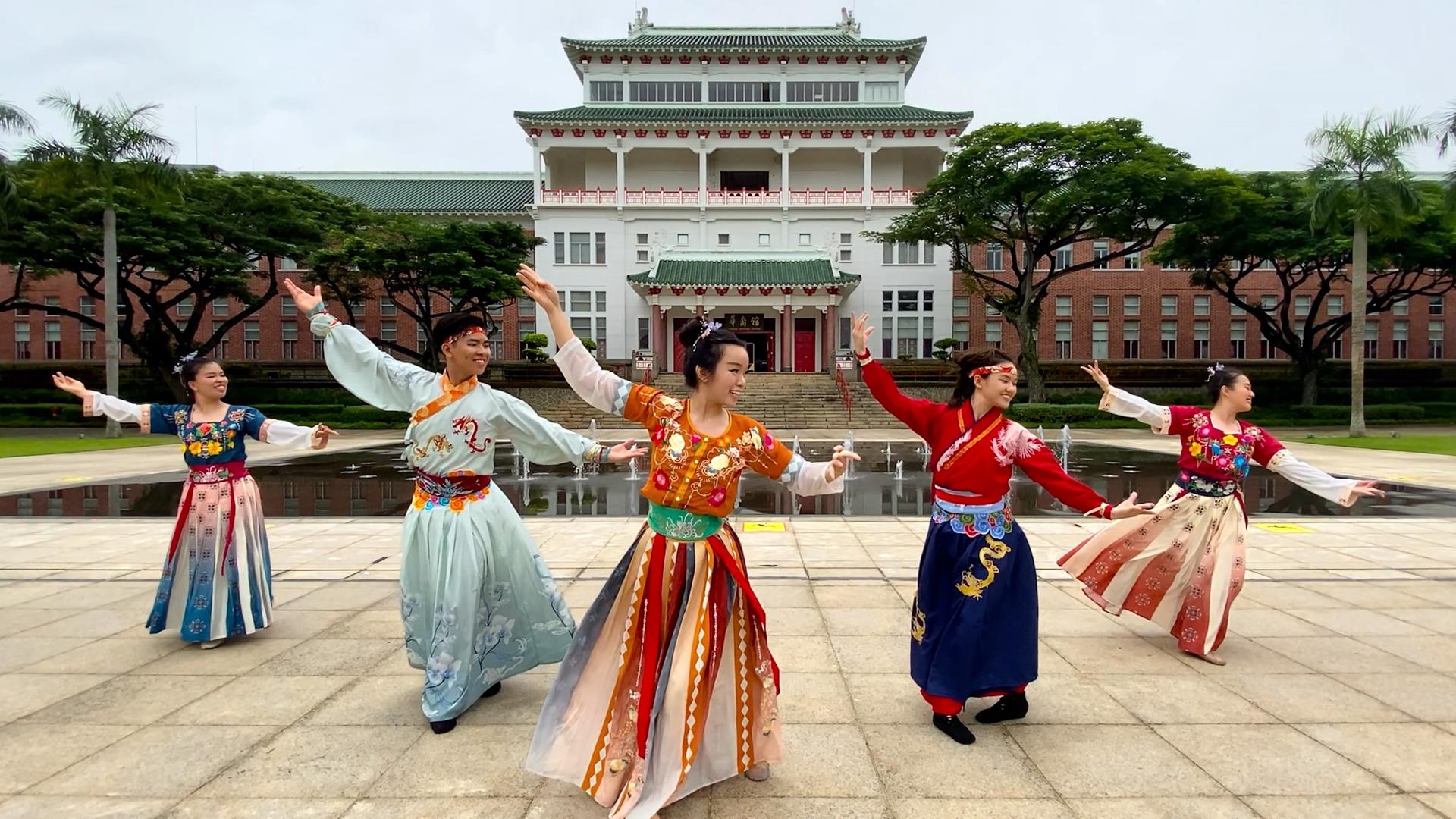 喜从天降 | BSY Cultural Arts 白世音文化艺术